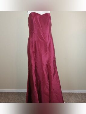 Alfred Sung Women's Strapless Dress Gown Size 14 Burgundy Satin Sweetheart D759